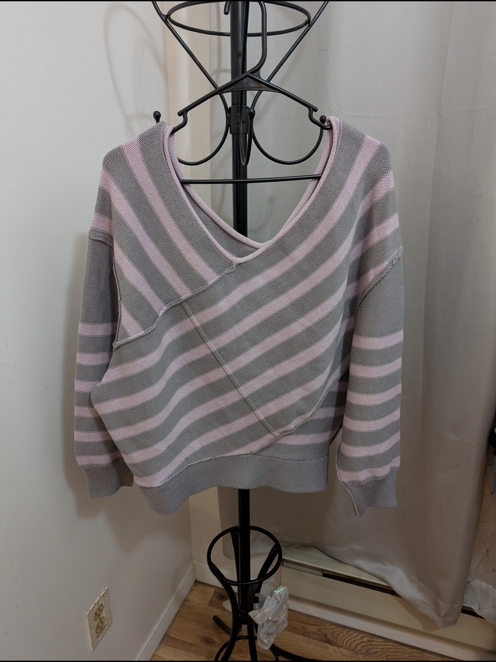 We The Free Striped V-Neck Sweater Size XL